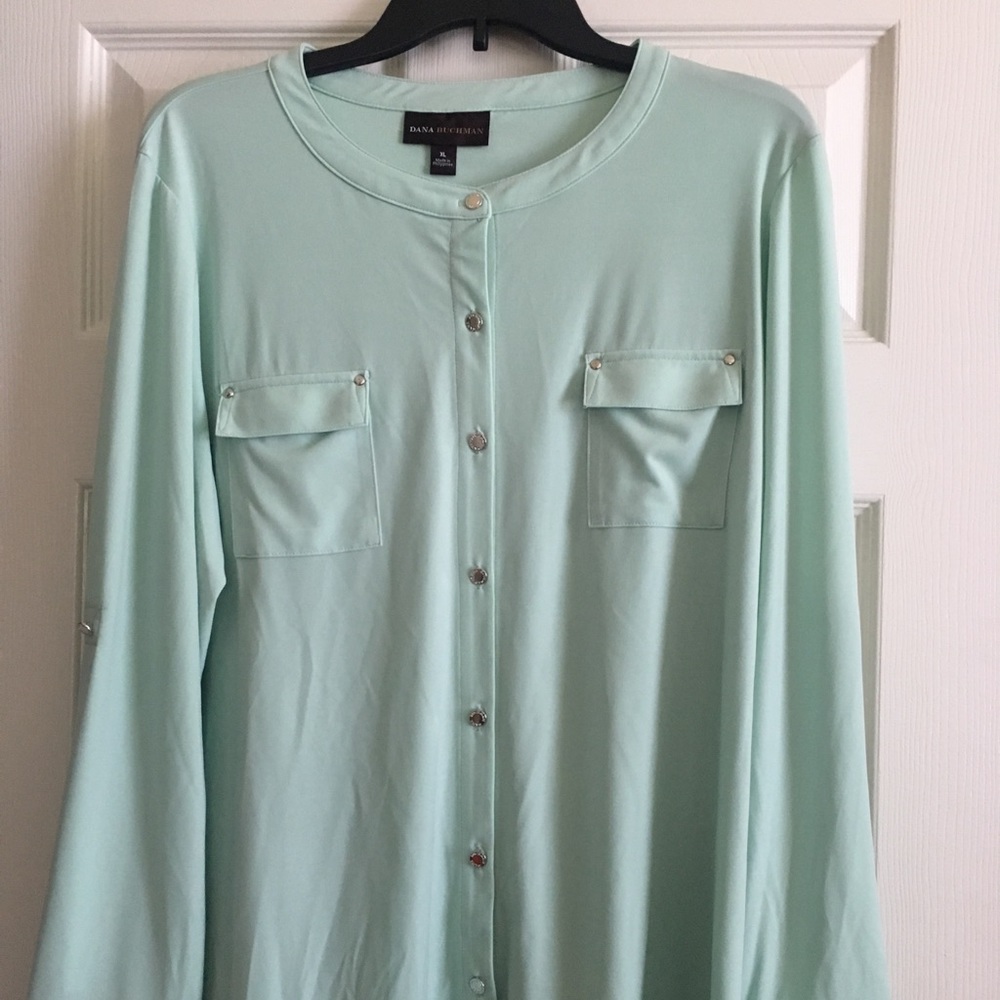 Dana Buchman Mist Green button front blouse